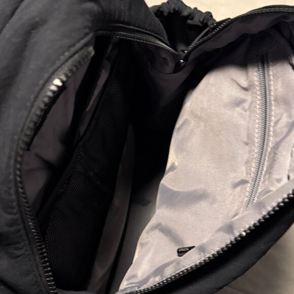 Athleta Kinetic Backpack - Black - Picture 5 of 9